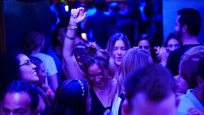 Marseille Bar Crawl Party With Free Shots and VIP Entry - Participant Guidelines