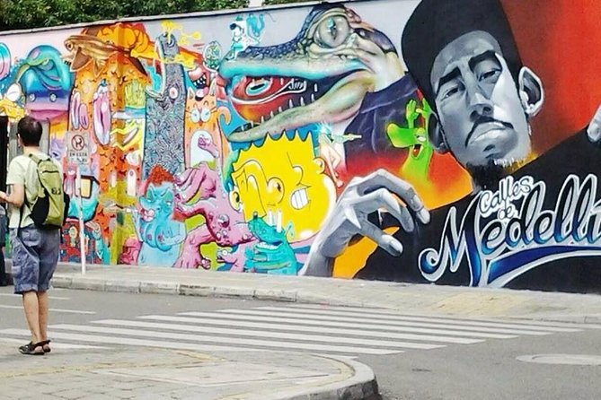 Medellin Tour With Fernando Botero'S, Street Art and Food Tour - Savoring Traditional Colombian Cuisine