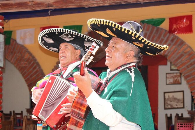 Mexico City's Night Out: Cantinas, Lucha Libre & Mariachi Music - Valuables and Rainy Season