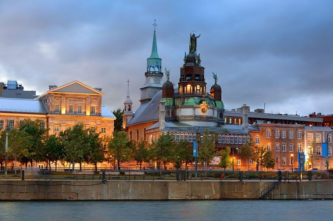 Montreal Gourmet Dinner Cruise With Music - Cruise Capacity and Accessibility
