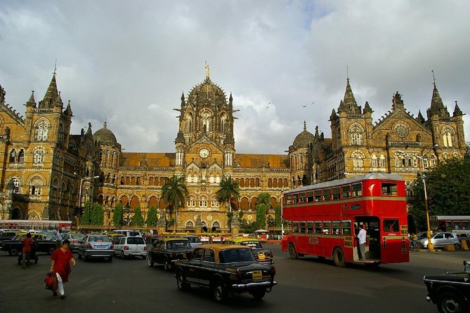 Mumbai Sightseeing Tour by Public Transport With Family Lunch - Accessibility Information