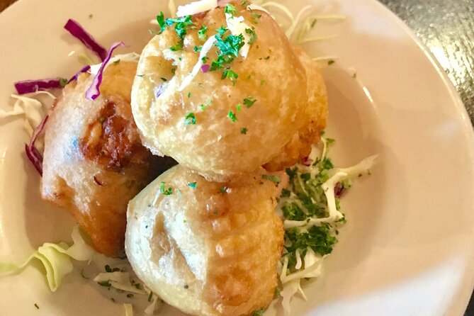 New Orleans Garden District Food & History Tour With Local Guide - Explore Stunning Mansions