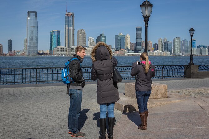 NYC Manhattan Private Custom Christmas Tour With a Local Guide - Popular Attractions Explored