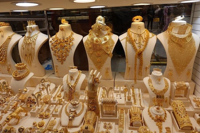 Old Dubai Shopping Tour (Textile, Spice and Gold Souq) - Guides and Their Expertise