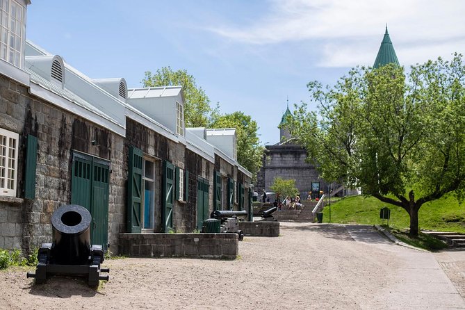 Old Quebec City Food & Drink Tour / Walking Tour - Accessibility Information
