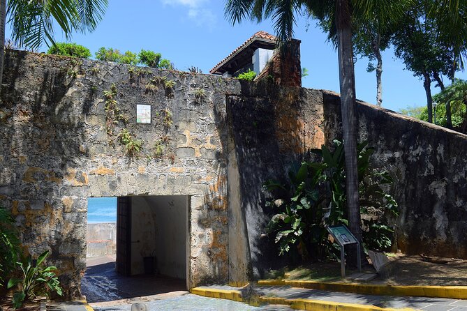 Old San Juan Tour (1 Hour) by DUHO - Exploring Old San Juan