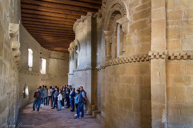 Pamplona and Olite Royal Palace Guided Small Group Tour, Lunch Included - Participation Requirements