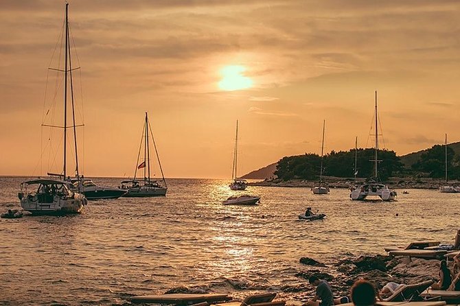 PARTY ALL NIGHT in HVAR - Ideal for Party-Seeking Groups