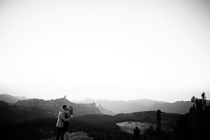 Photoshooting at Roque Nublo, Tejeda - Schedule and Availability