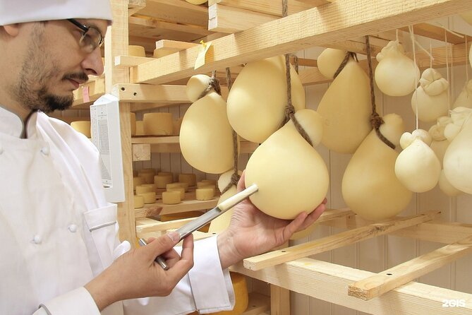 Pisa, Lucca & Cheese Farm With Wine Tasting Private Tour - Accessibility Features