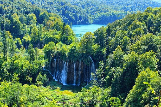 Plitvice Lakes NP and Rastoke Private Day Trip From Zagreb - Accessibility and Participation