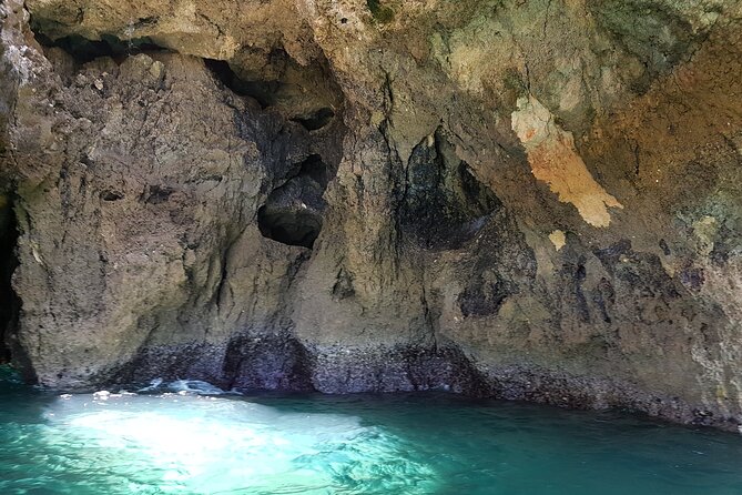 Ponta Da Piedade Costal Cruise and Caves-2h - Suitable for Family Travelers