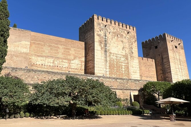 PREMIUM 2 Hour Alhambra and Generalife Tour + Tickets - Tour Highlights