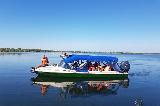 PRIVATE 4-5h Speedboat Tour to the Village Mila23 - Refund Policy