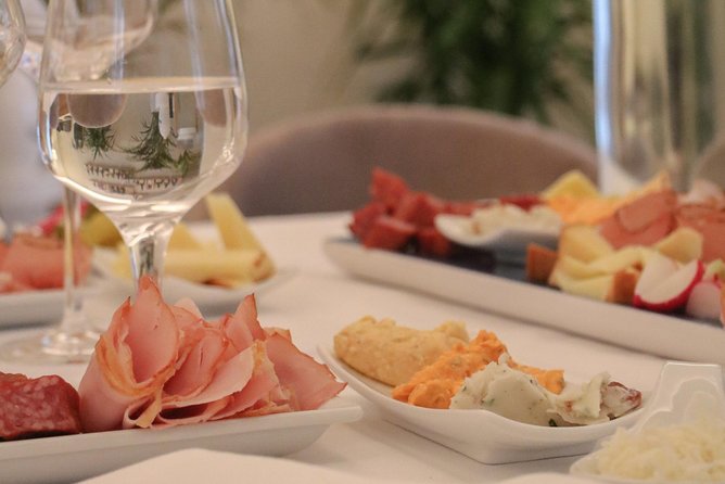 Private Artisanal Charcuterie "Marende" Cooking Class With a Chef - Cutting and Arranging Meats
