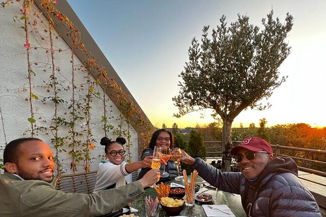 Private Champagne Sundowner on Rooftops of Munich - Accessibility and Participation