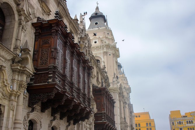 Private Classic City Tour Experience of Lima - Exploring the Monastery of San Francisco