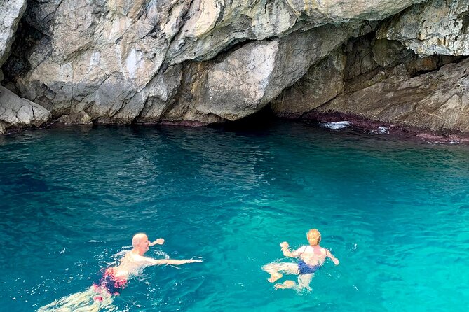 Private Day on the Island of Capri With Departure From Positano - Accessibility and Policies