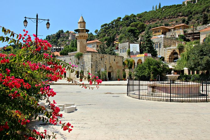 Private Guided Tour of Beiteddine and Deir El Qamar - Accessibility Features