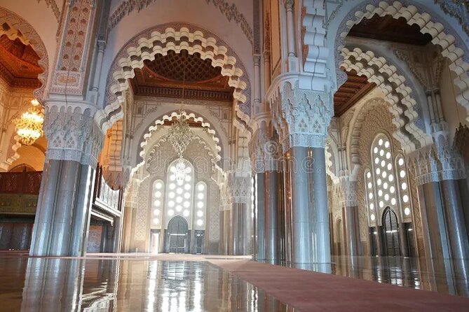 Private Guided Tour of Casablanca Including Mosque Entrance - Participation and Accessibility