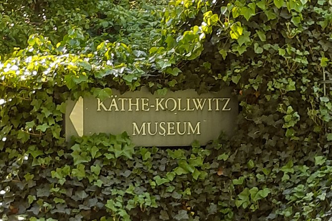 Private Guided Tour of the Fasanenstrasse in Berlin - Meeting and End Points