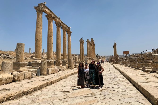 Private Guided Umm Quais and Jerash Tour With Lunch - Exploring Umm Quais
