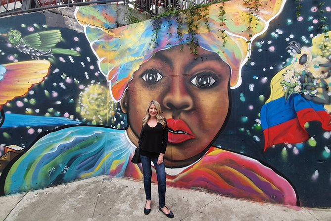 Private Half-Day Medellín Graffiti Tour Including Metrocable - Tour Pickup and Accessibility