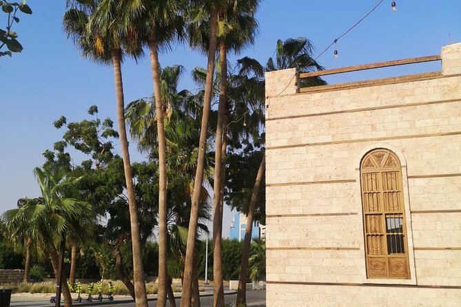 Private Historic District Tour in Jeddah by a Local Guide - Highlights of the Experience