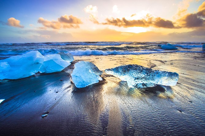 Private Jeep Tour - Glacier Lagoon and Diamond Beach - Highlights of the Tour