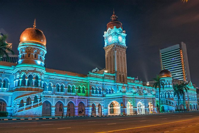 Private Night Tour: Petronas Twin Tower And Shopping - Dining at Saloma Theatre Restaurant