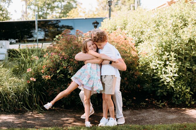 Private Professional Holiday Photoshoot in Bar Harbor - Pricing and Reviews