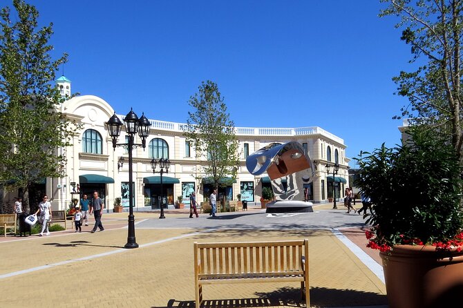 Private Shopping Tour From Richmond to Designer Outlet Vancouver - Pick-up and Drop-off