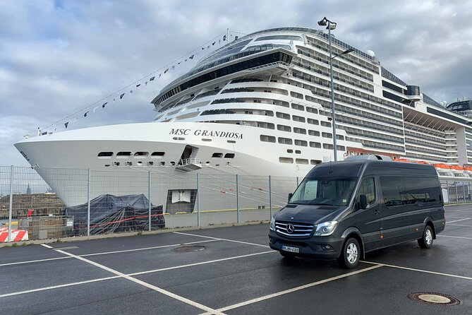 Private Sightseeing Tour With Our Minibus 8-Seater - Visiting Hamburg Town Hall