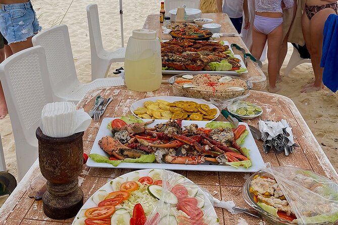 Private Tour 2 Days to Bahía De Las Águilas With Hotel Accommodation - Cancellation Policy