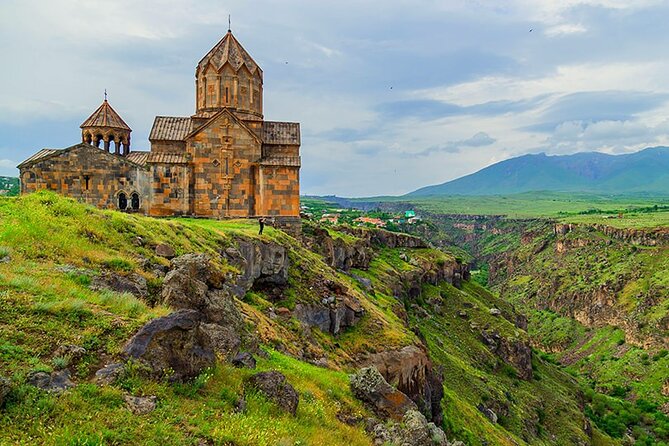 Private Tour: Alphabet Monument, Hovhannavank, Saghmosavank Monasteries - Reviews