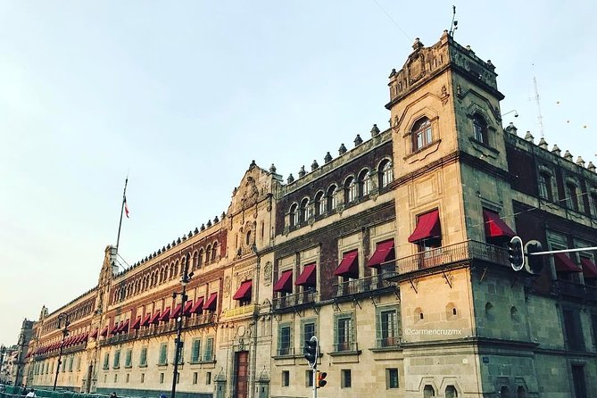 PRIVATE Tour Downtown & Anthropology Museum & Chapultepec Castle - Negative Experiences