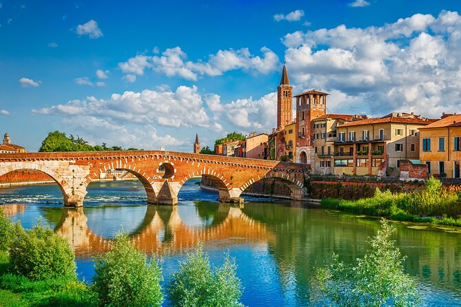 Private Tour, From Verona: Lake Garda - Desenzano & Sirmione - Cruising Lake Garda