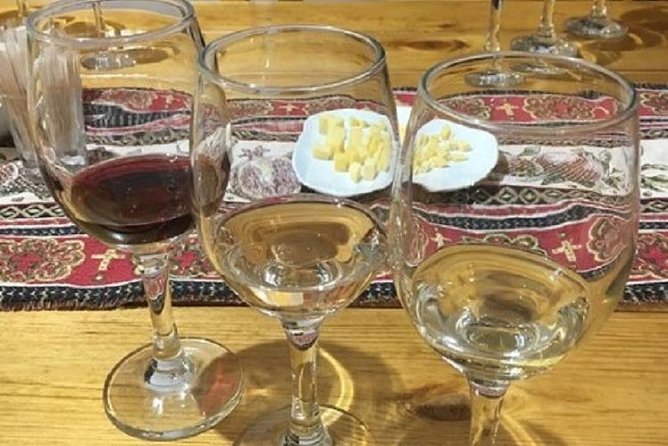 Private Tour: Khor Virap, Noravank, "Hin Areni" Winery, Birds Cave, Tatev - Accessibility and Participation