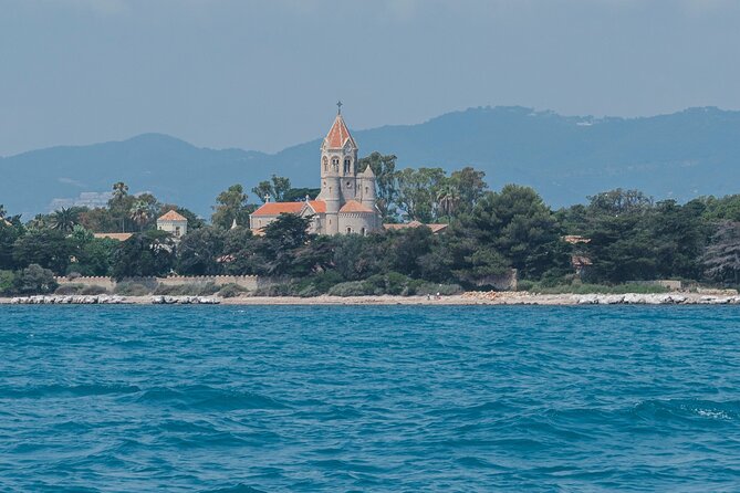 Private Tour on a Sailboat With Apéritif at Sunset on Antibes - Participation Guidelines