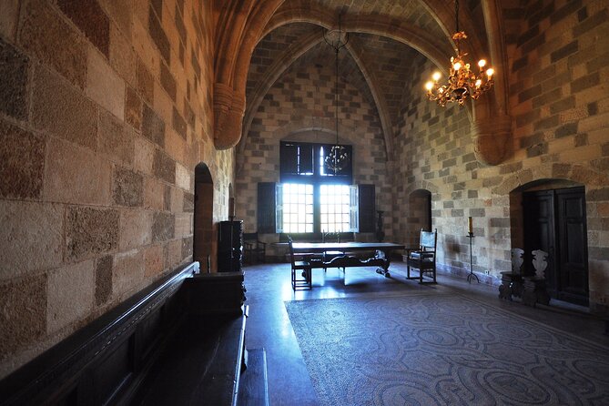 Private Tour: Rhodes City Including the Old Town and Palace of the Grand Masters - Visiting the Palace