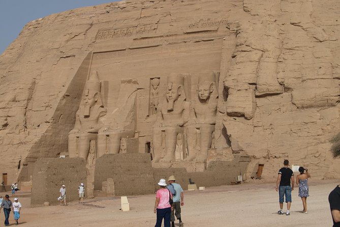 Private Tour to Abu Simbel Temples by Vehicle From Aswan - Guide Expertise and Communication