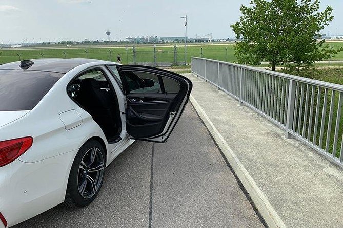 Private Transfer: Montreal to Montréal-Pierre Elliott Trudeau Airport (YUL) - Frequently Asked Questions