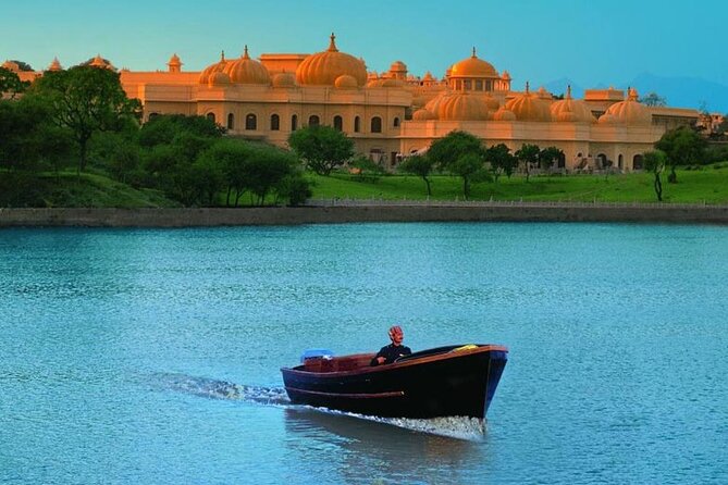 Private Udaipur City Sightseeing Tour by Car With a Tour Guide - Pricing and Payment Options