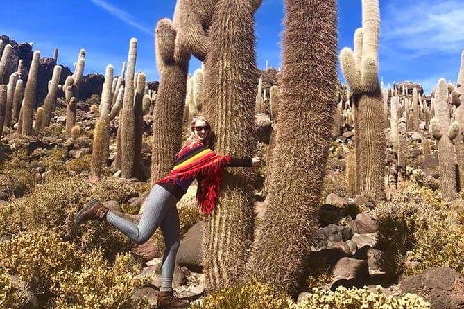 Private Volcano Tunupa and Uyuni Salt Flats Full-Day Tour From Uyuni - Tunupa Volcano and Cave of the Mummies