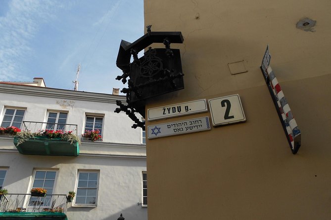 Private Walking Tour Around Jewish Vilnius | With a Local Litvak - Insights From a Local Litvak