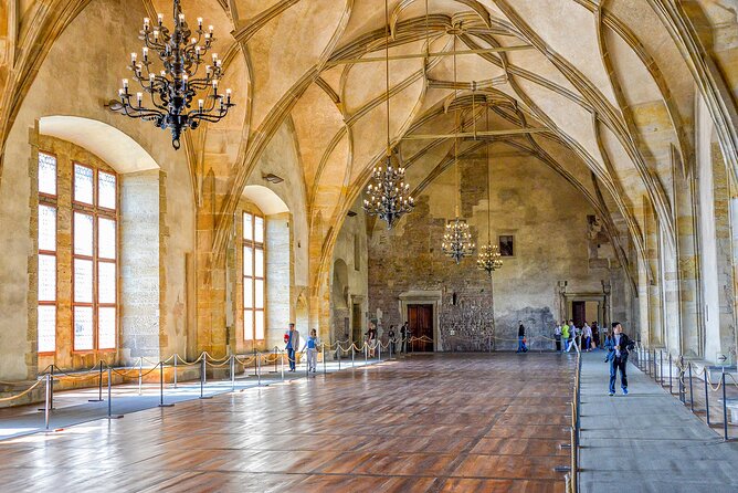 Private Walking Tour Around the Prague Castle Complex - Navigating the Old Royal Palace