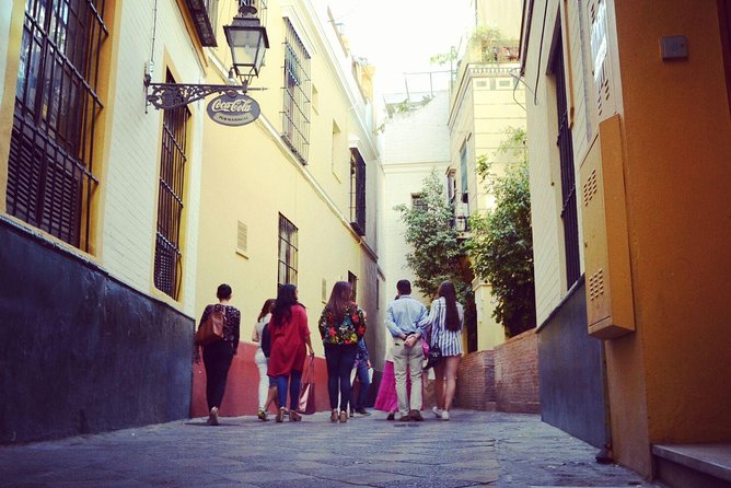 Private Walking Tour Holy Week in Seville - Finishing at the Holy Week Bar