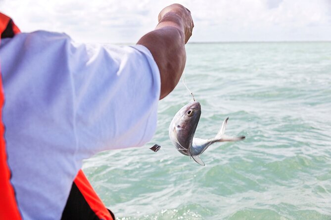 Relaxing Private Boat Tour to Cabo Catoche With Fishing and Snorkeling - Participant Information