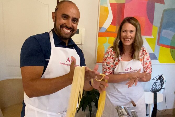 Roma Pasta Class - Spritz, Fettuccine and Tiramisu - Accessibility and Group Size