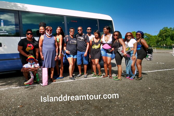 Round Trip Montego Bay Airport Taxi - Grand Palladium - Booking Information